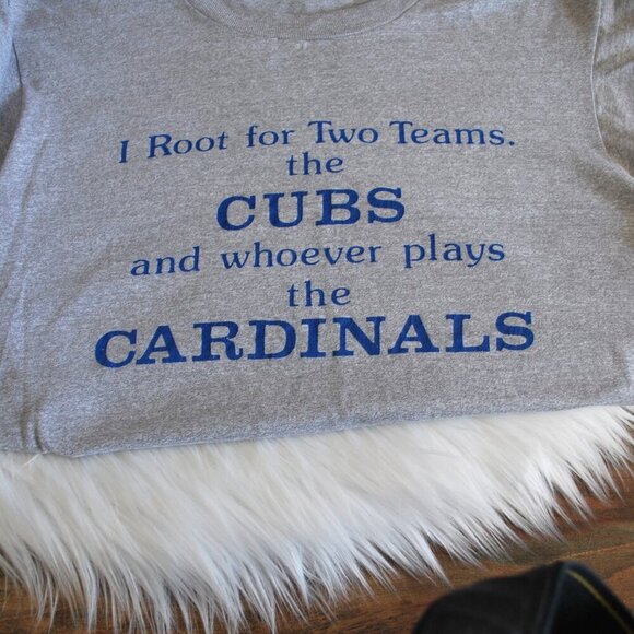 Cubs vs Cardinals Rivalry Tee Gray Medium - Picture 2 of 3